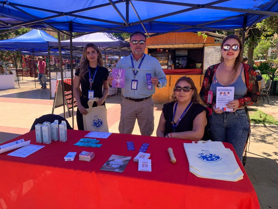 /con-feria-de-servicios-conmemoran-el-dia-mundial-del-sida