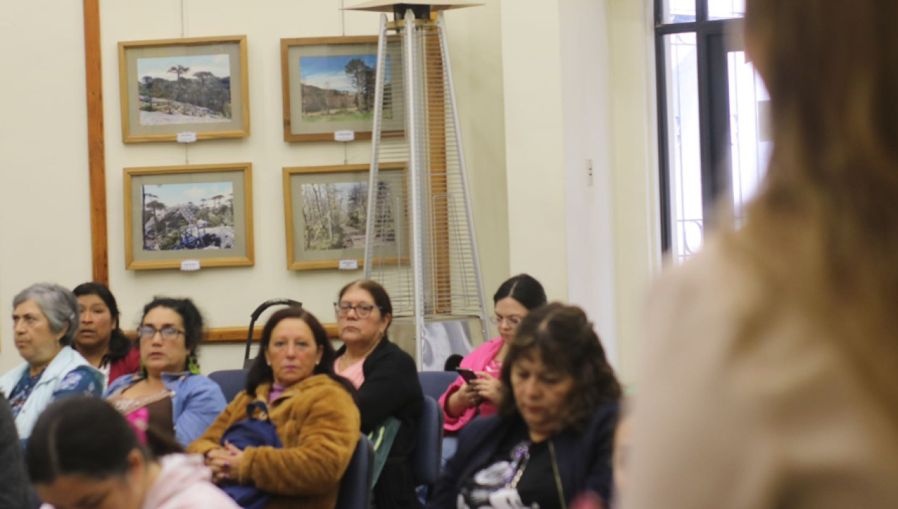 /charla-de-emprendimiento-femenino
