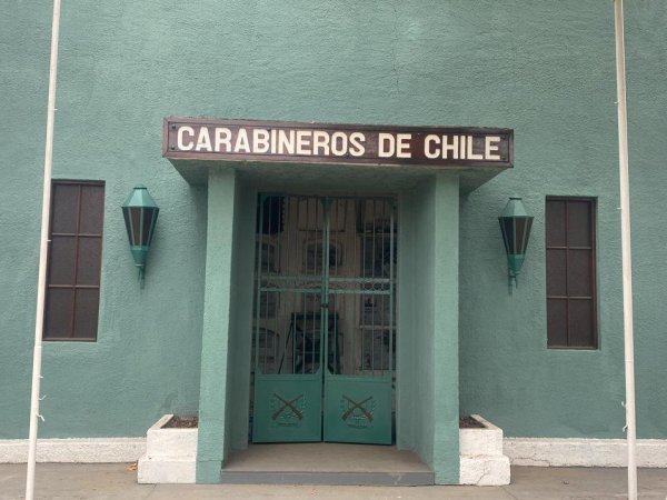 Homenaje a Carabineros en Cementerio de Curicó