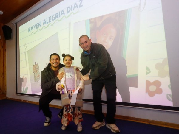 Niños fueron reconocidos en concurso de dibujo y pintura