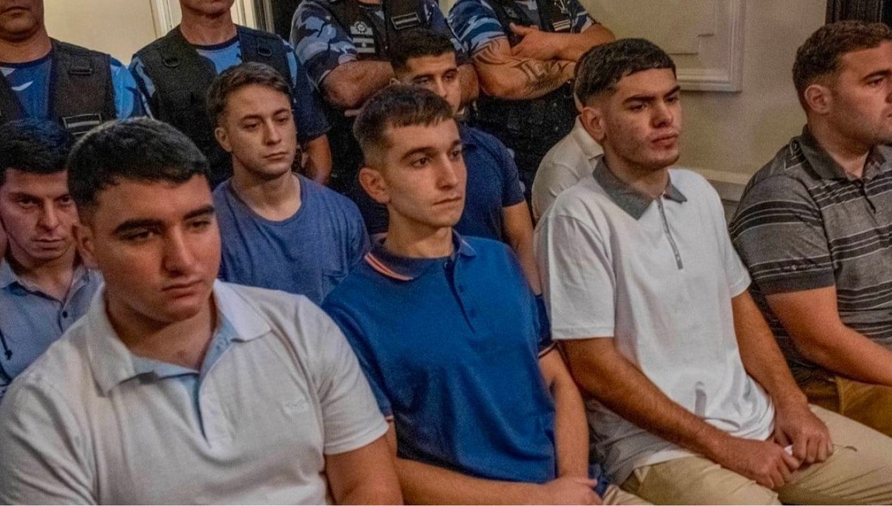 /argentina-prision-perpetua-para-cinco-de-los-ocho-rugbistas-que-mataron-a-joven-de-18-anos