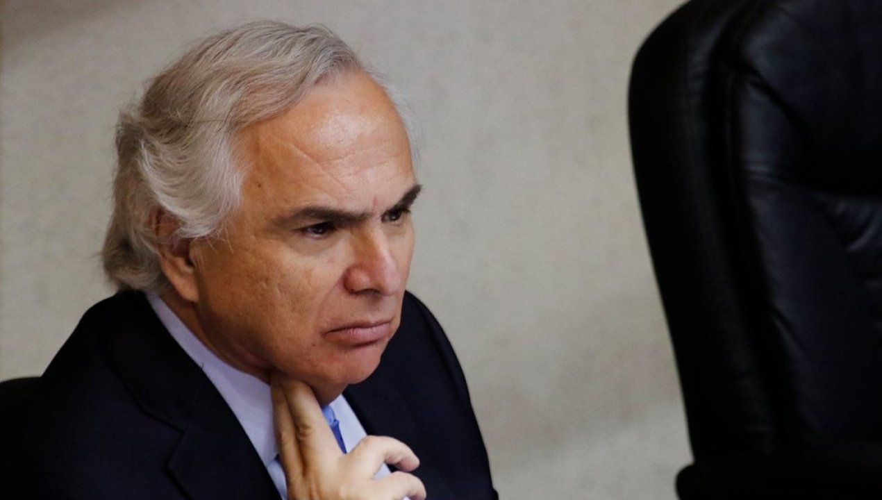 /actualidad/politica/cmf-revela-gestiones-del-exministro-chadwick-a-favor-de-empresa-de-los