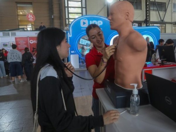 Estudiantes damnificados por incendios podrán matricularse hasta marzo en universidades del Sistema de Acceso
